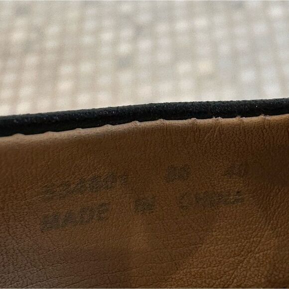 Ecco Shoes Black Leather Flats with Buckle Toe - Picture 10 of 12